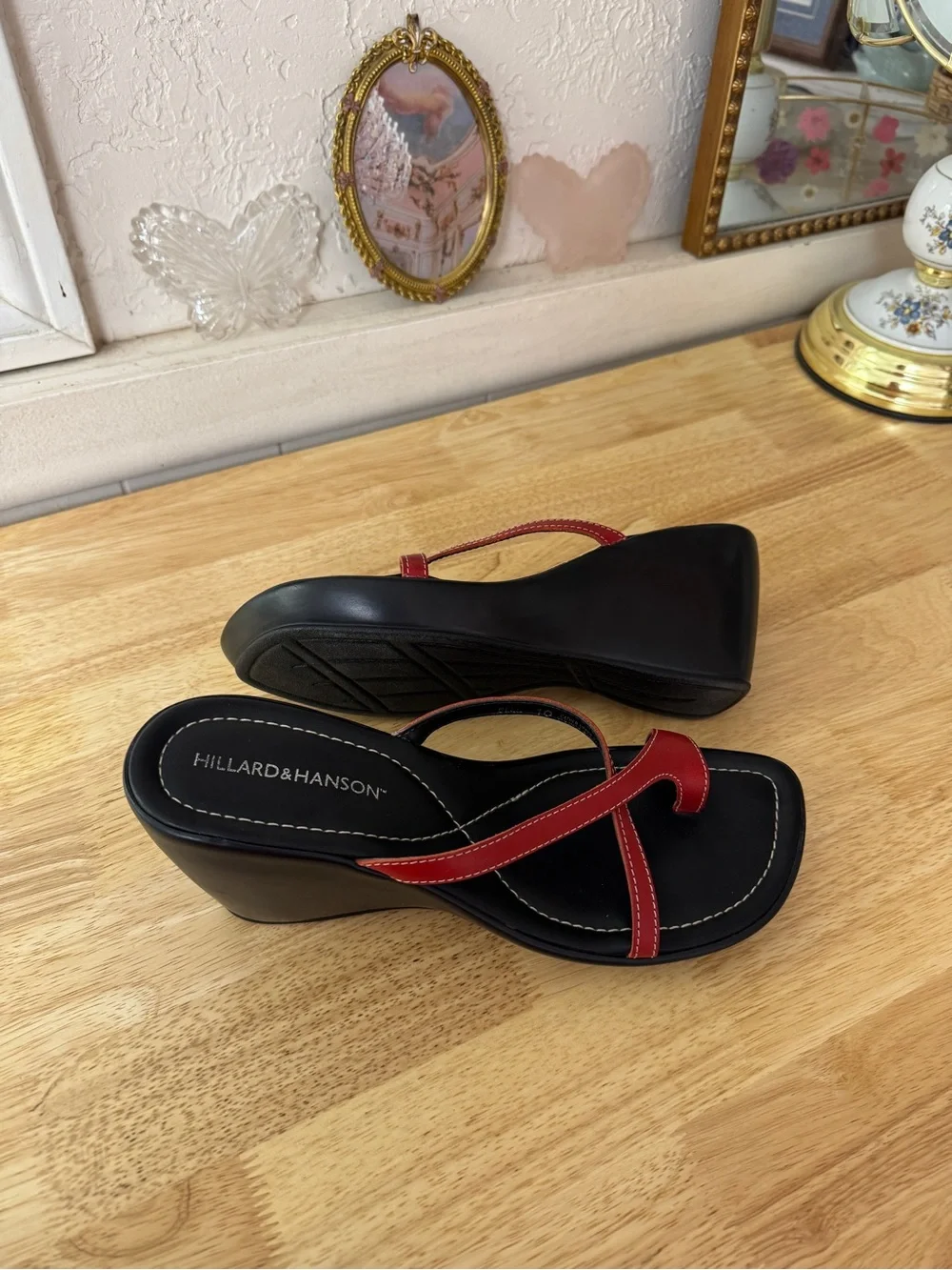 2000’s Hillard & Hanson Chunky Strappy Wedge Sandals Y2K Thong Heels Whimsy Cute